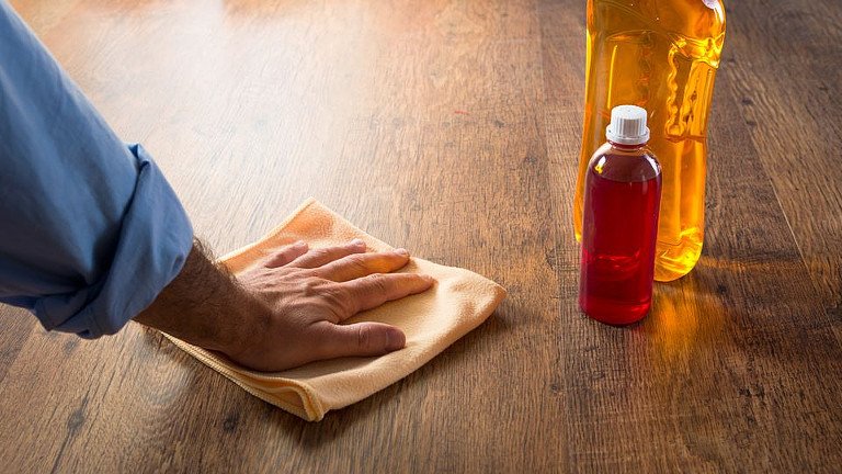 cómo limpiar los pisos de madera